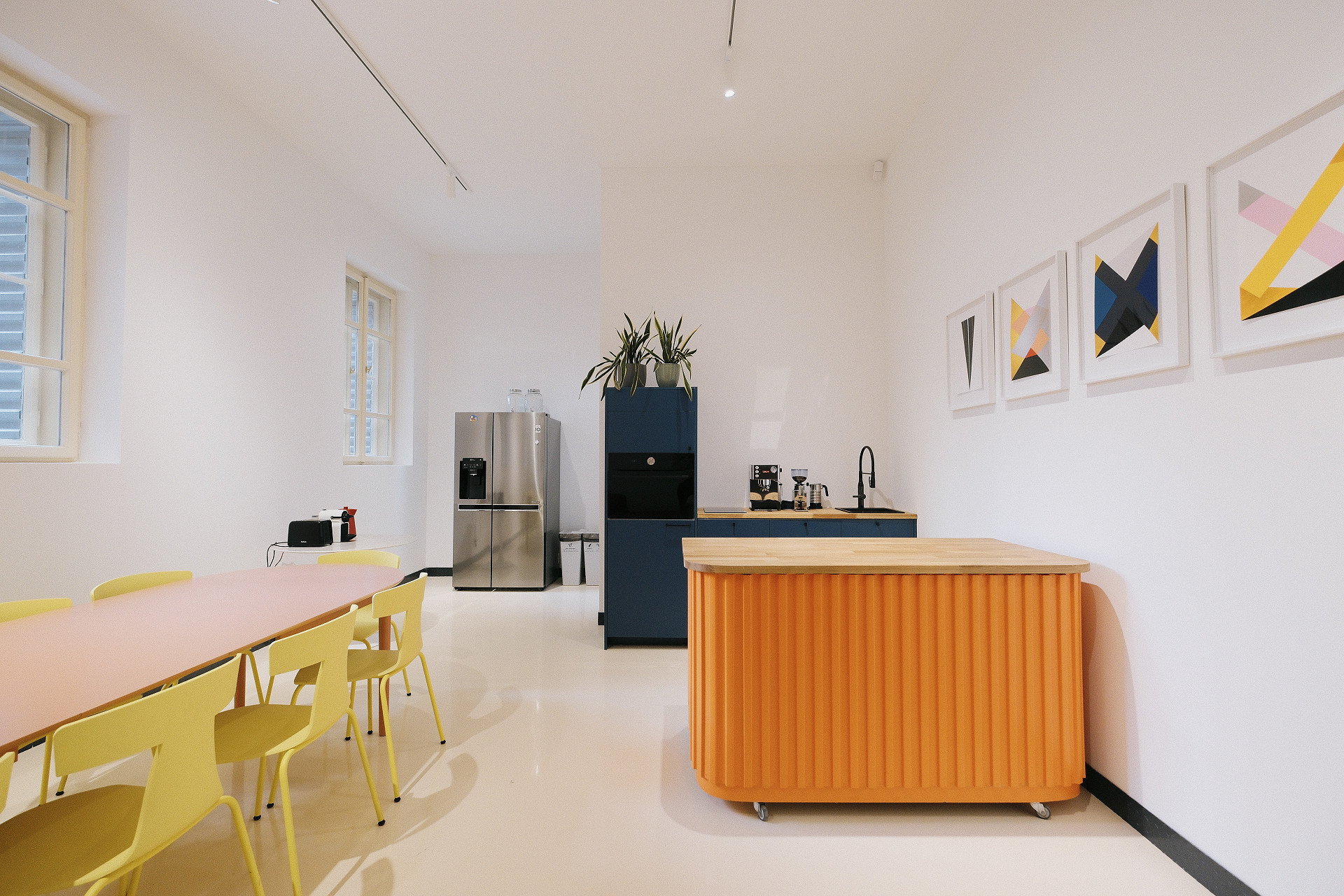 Loffice Paulay design coworking iroda közösségi konyha